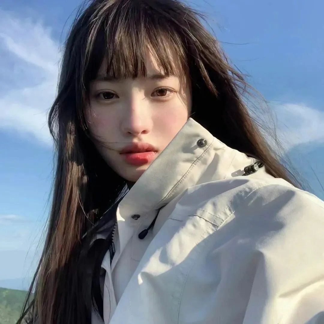 后窗的女人
